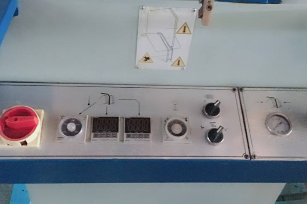 怎樣檢測發電機油壓？